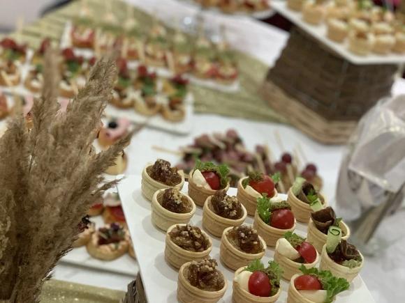 Сэндвичи и тарталетки на 10-12 персон в Новосибирске