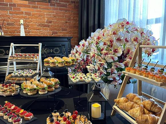 Ассорти холодных закусок на 10 персон в Красноярске