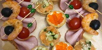 Ассорти закусок и канапе на 18-20 персон