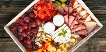 Романтический сет "Под вино" на 4-6 персон