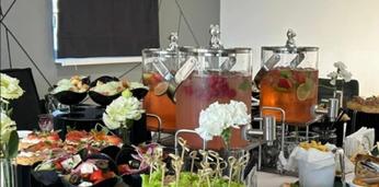 Фуршетное меню с салатами и шашлычками на 50 персон